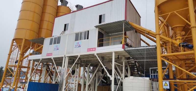 广州白云机场双HZS一120型混凝土搅拌站安装工程
